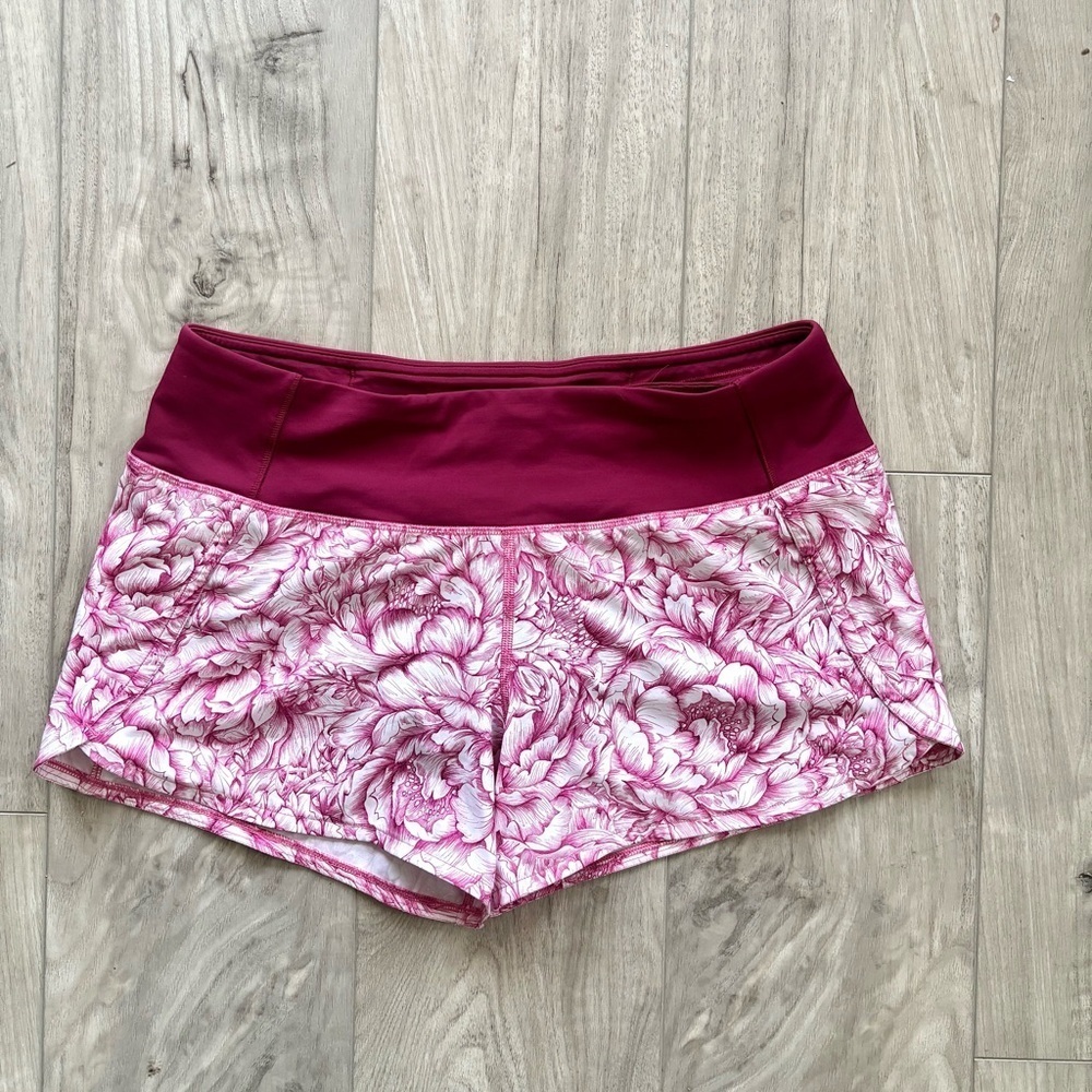 Lululemon Run Times Short II - Floral Bloom White Star Ruby / Star Ruby - Picture 3 of 12